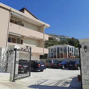 Voyage 3*, Vlorë Albanie