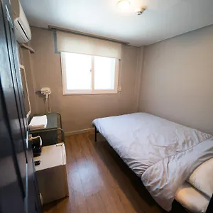 Beewon Hostal Seúl