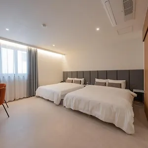 Hotel H-avenue Munhyeon