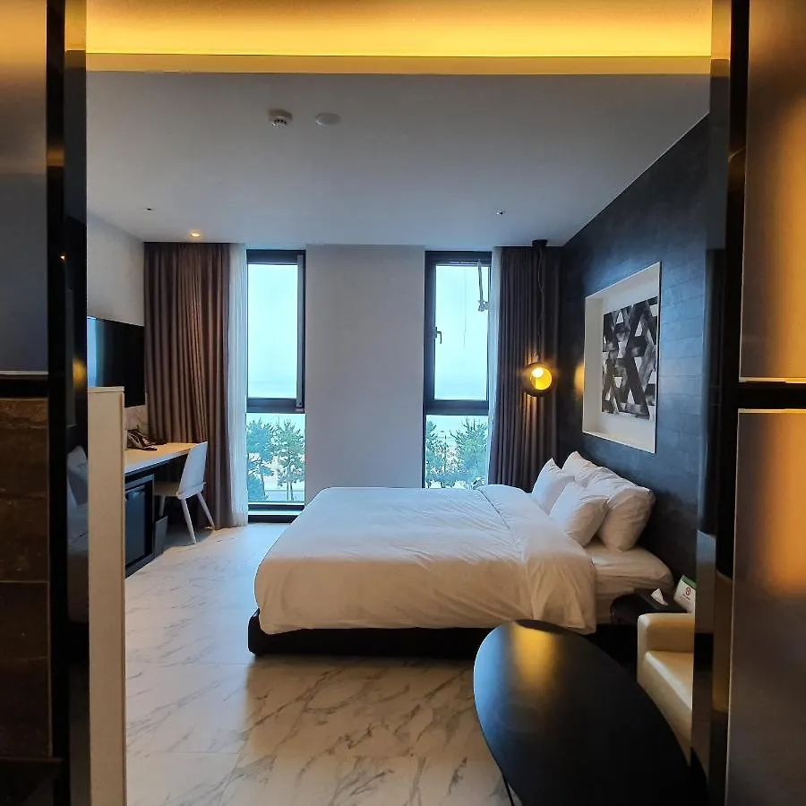 Hotel Laon Ciudad Metropolitana de Ciudad Metropolitana de Busan 3*,  Corea del Sur
